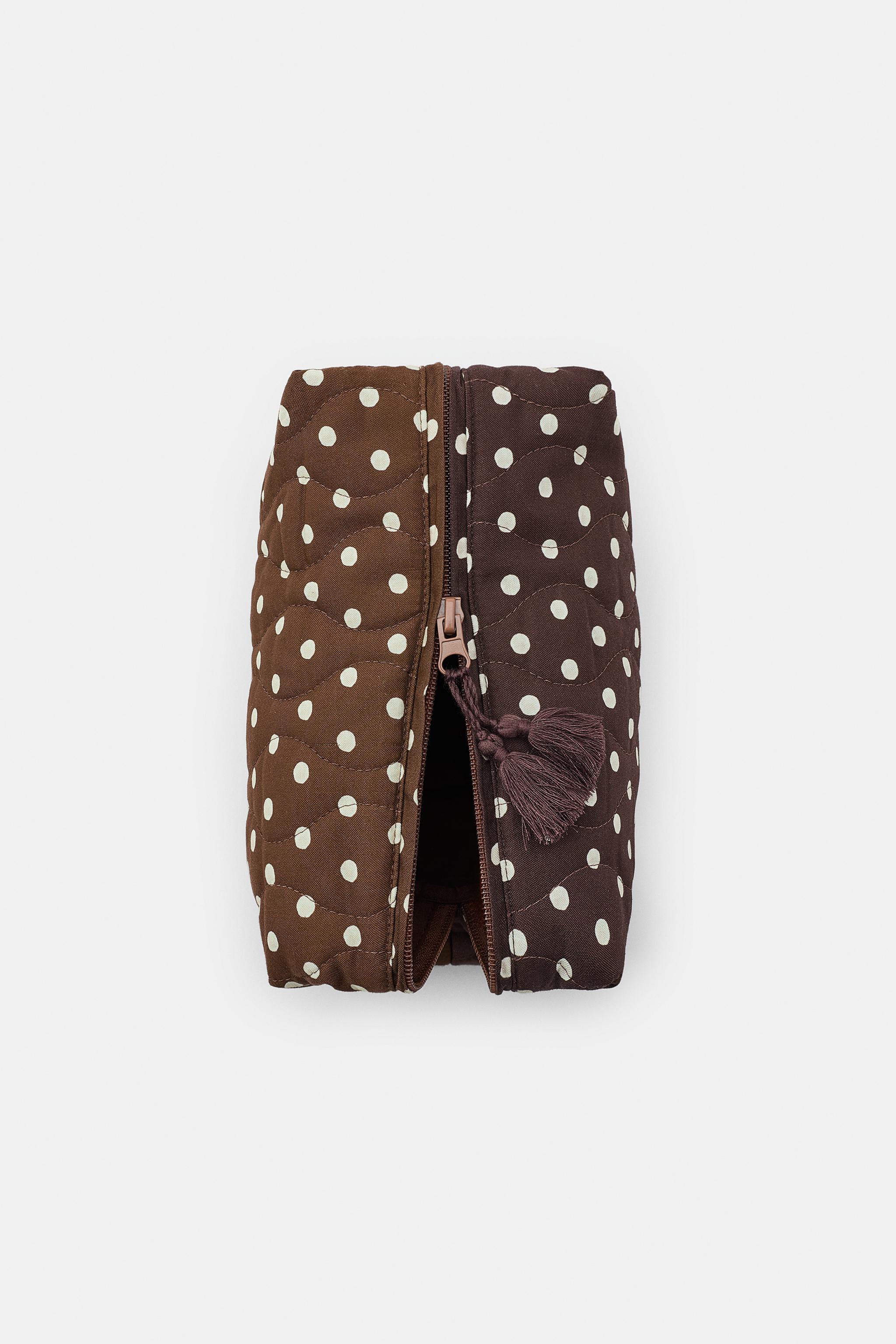 POLKA DOT PRINT TOILETRY BAG